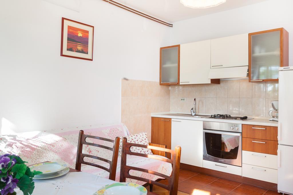 Apartments Teo 포드고라 객실 사진